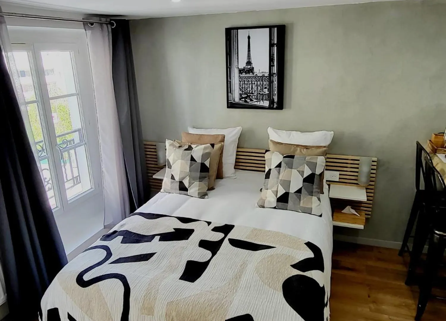 Hotel Residence A La Buttes Aux Cailles Paris 2*,